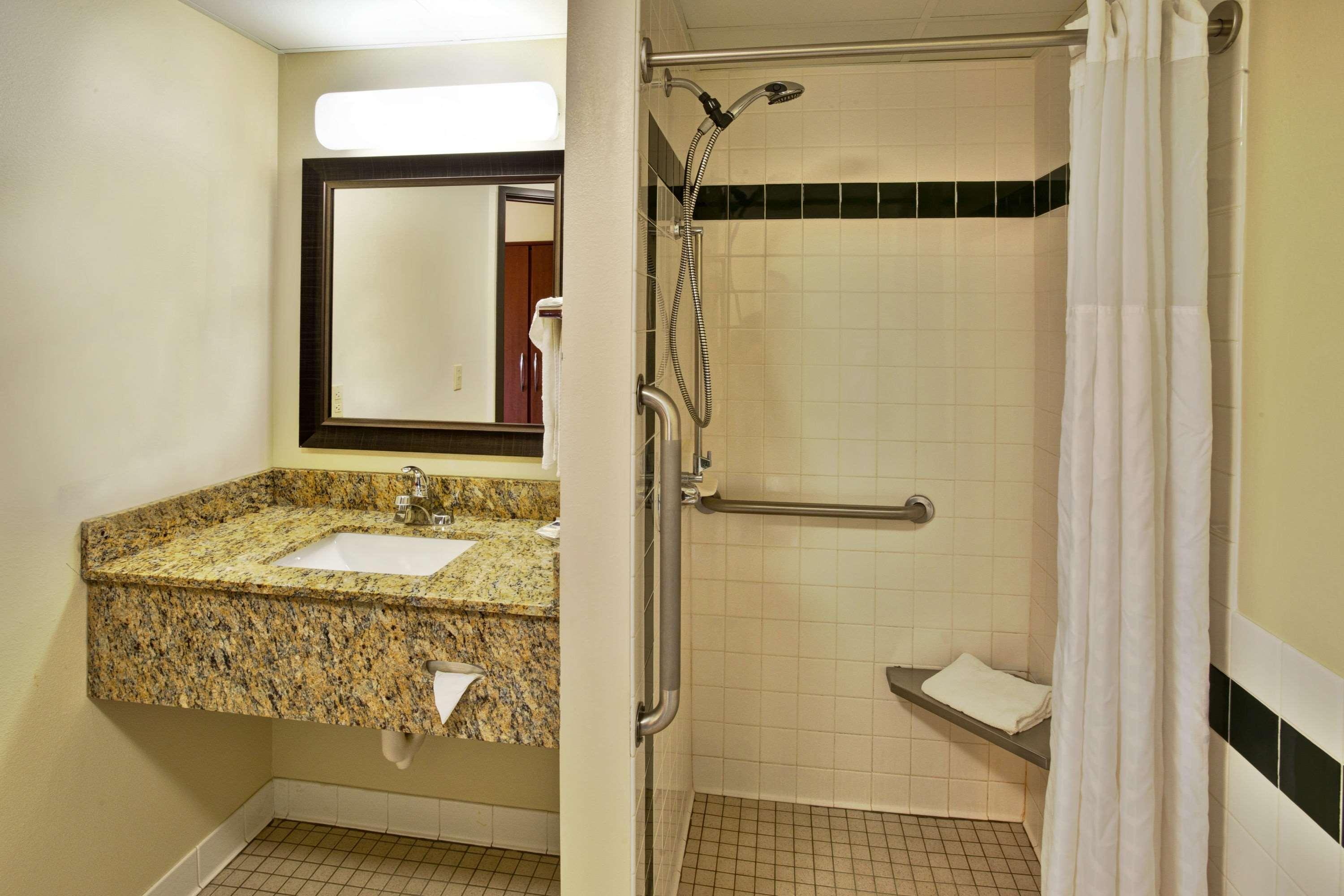 Americinn By Wyndham Baudette Extérieur photo